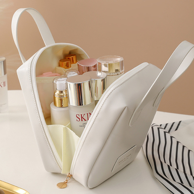 MAKEUP BAG 2023 Новый портативный большой вместимости водонепроницаемый путешественный портативный туалетные принадлежности и складские сумки для ухода за кожей