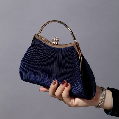 EUROPE AND THE UNITED STATES RETRO Solid COLOR PLEATED RAND RING FASHION LOCK CLOSED DINNER BAG CHAIN CROSSBODY BAG (Европа и Соединенные Штаты) Ретро твердое цветное рельефное кольцо на руке модное кольцо замкнутый обеденный пакет цепочка кроссбоди сумка