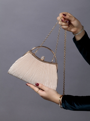 EUROPE AND THE UNITED STATES RETRO Solid COLOR PLEATED RAND RING FASHION LOCK CLOSED DINNER BAG CHAIN CROSSBODY BAG (Европа и Соединенные Штаты) Ретро твердое цветное рельефное кольцо на руке модное кольцо замкнутый обеденный пакет цепочка кроссбоди сумка