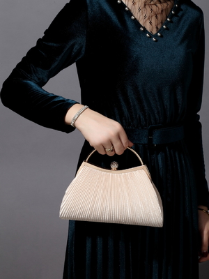 EUROPE AND THE UNITED STATES RETRO Solid COLOR PLEATED RAND RING FASHION LOCK CLOSED DINNER BAG CHAIN CROSSBODY BAG (Европа и Соединенные Штаты) Ретро твердое цветное рельефное кольцо на руке модное кольцо замкнутый обеденный пакет цепочка кроссбоди сумка