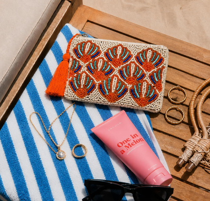 America & Beyond Seashell Pattern Beaded Coin Pouch || Hand-Beaded Shell Purse|| Zip Coin Purse for Women|| Coastal Mini Pouch
